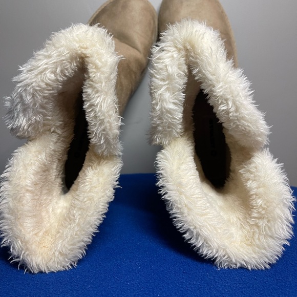 Airwalk Beige Boots - Picture 6 of 8
